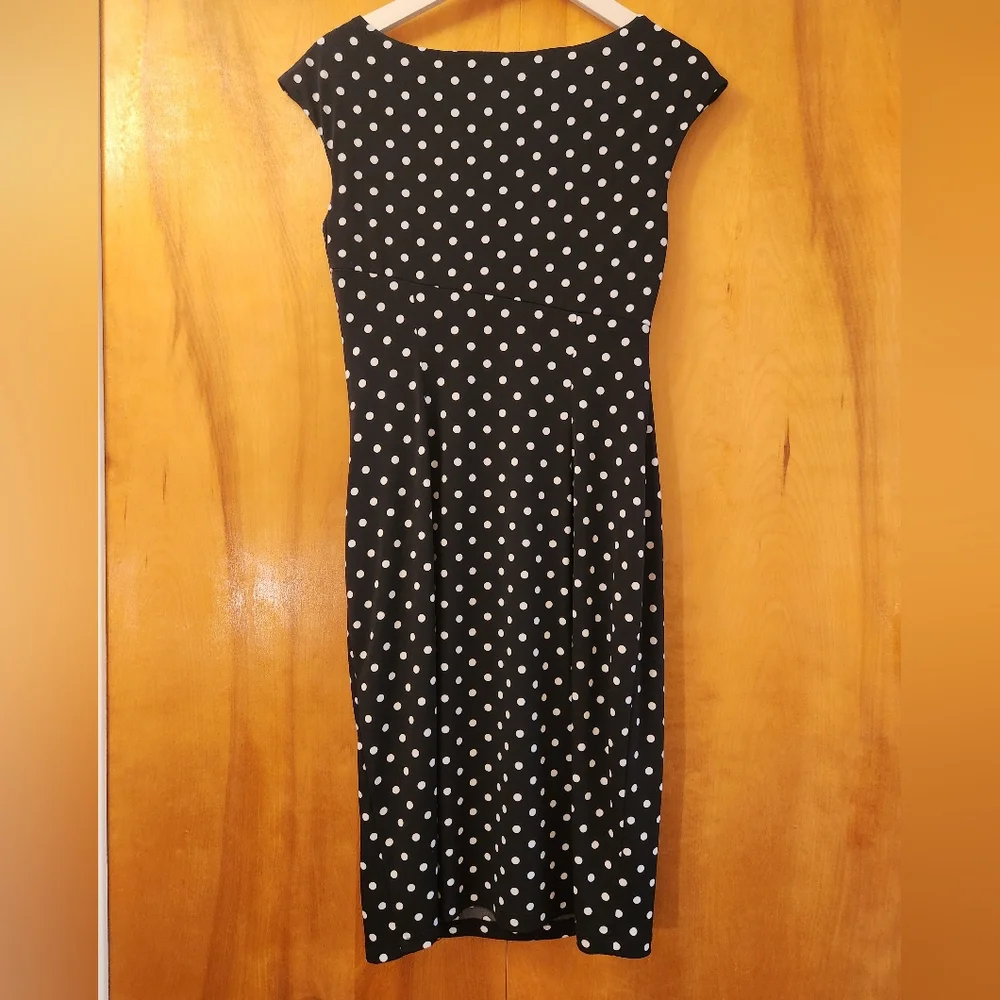 Connected Women's Petite Polka Dot Sheath Dress Size 4P in Black and White - Picture 2 of 9